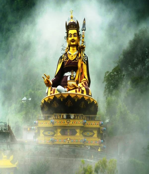 Statue of Guru Rinpoche