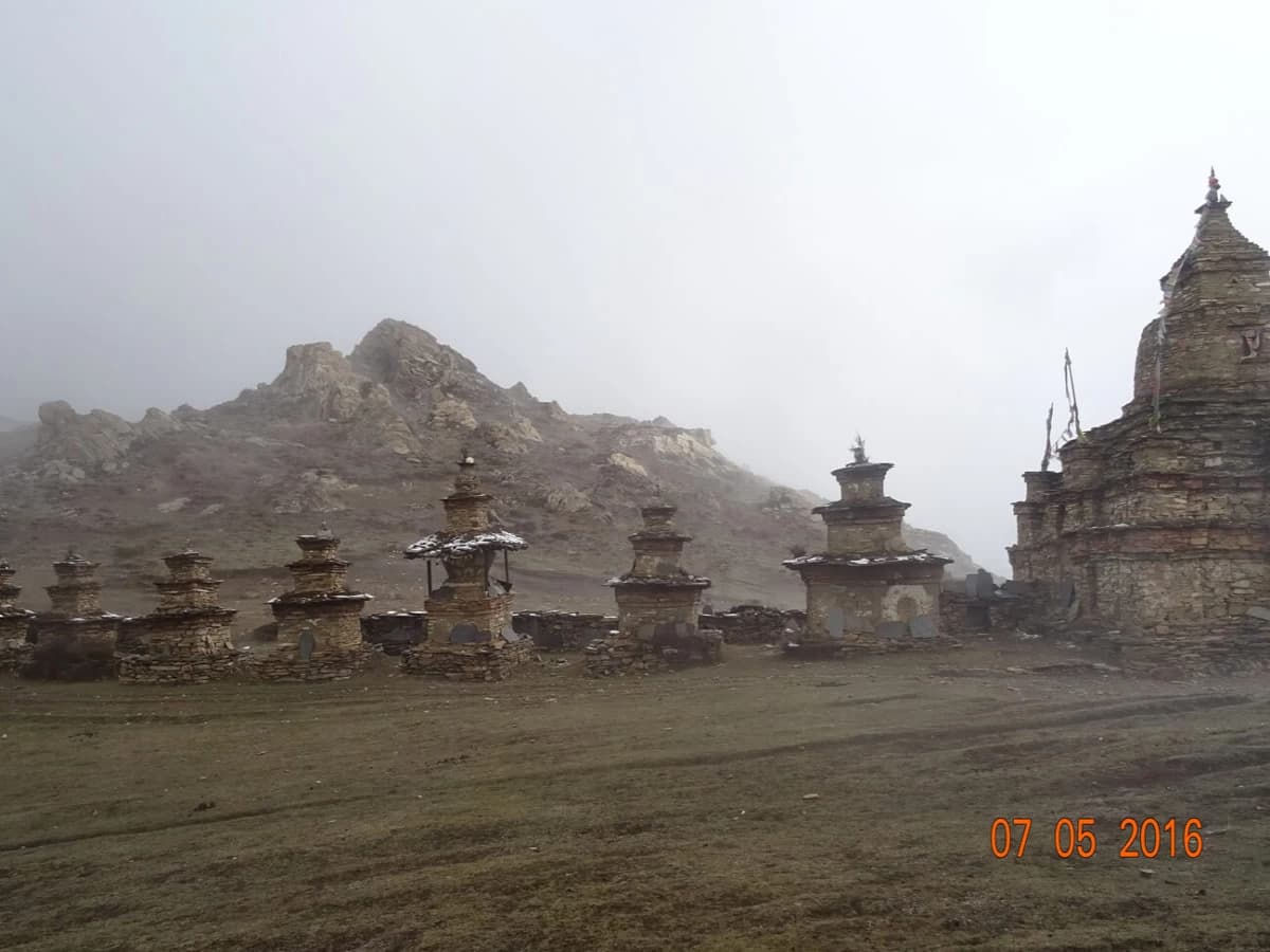 An array of Manis on the way to Nar Village