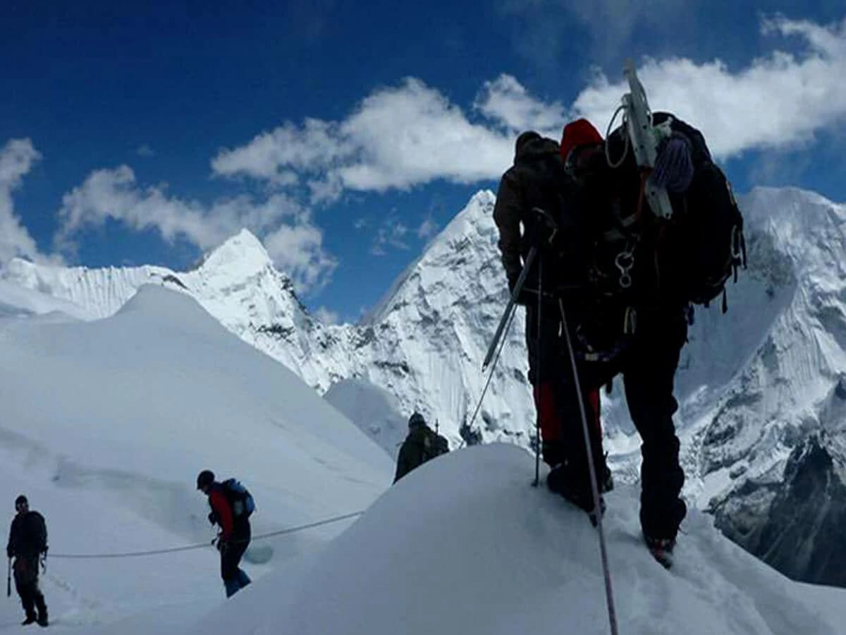 Chulu West Peak Climbing