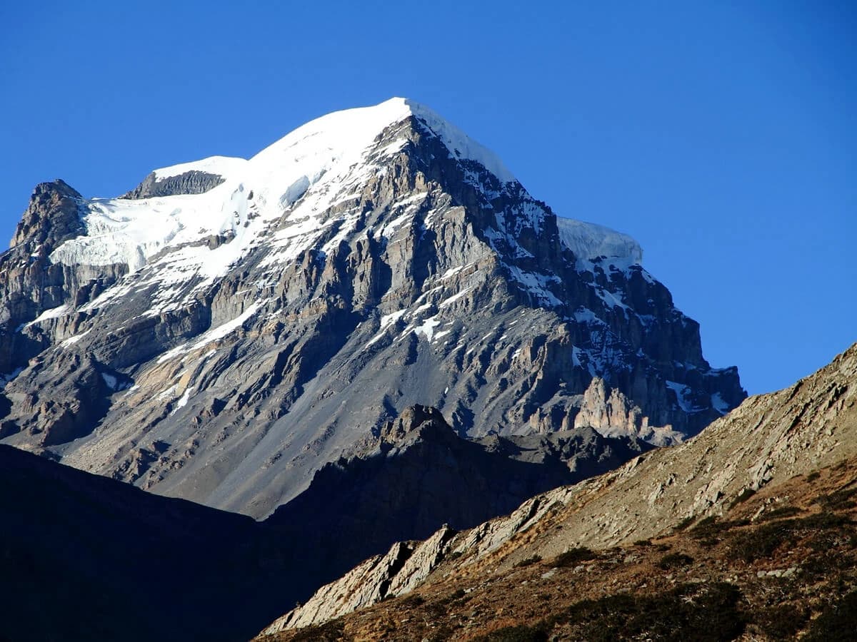 Chulu West Peak