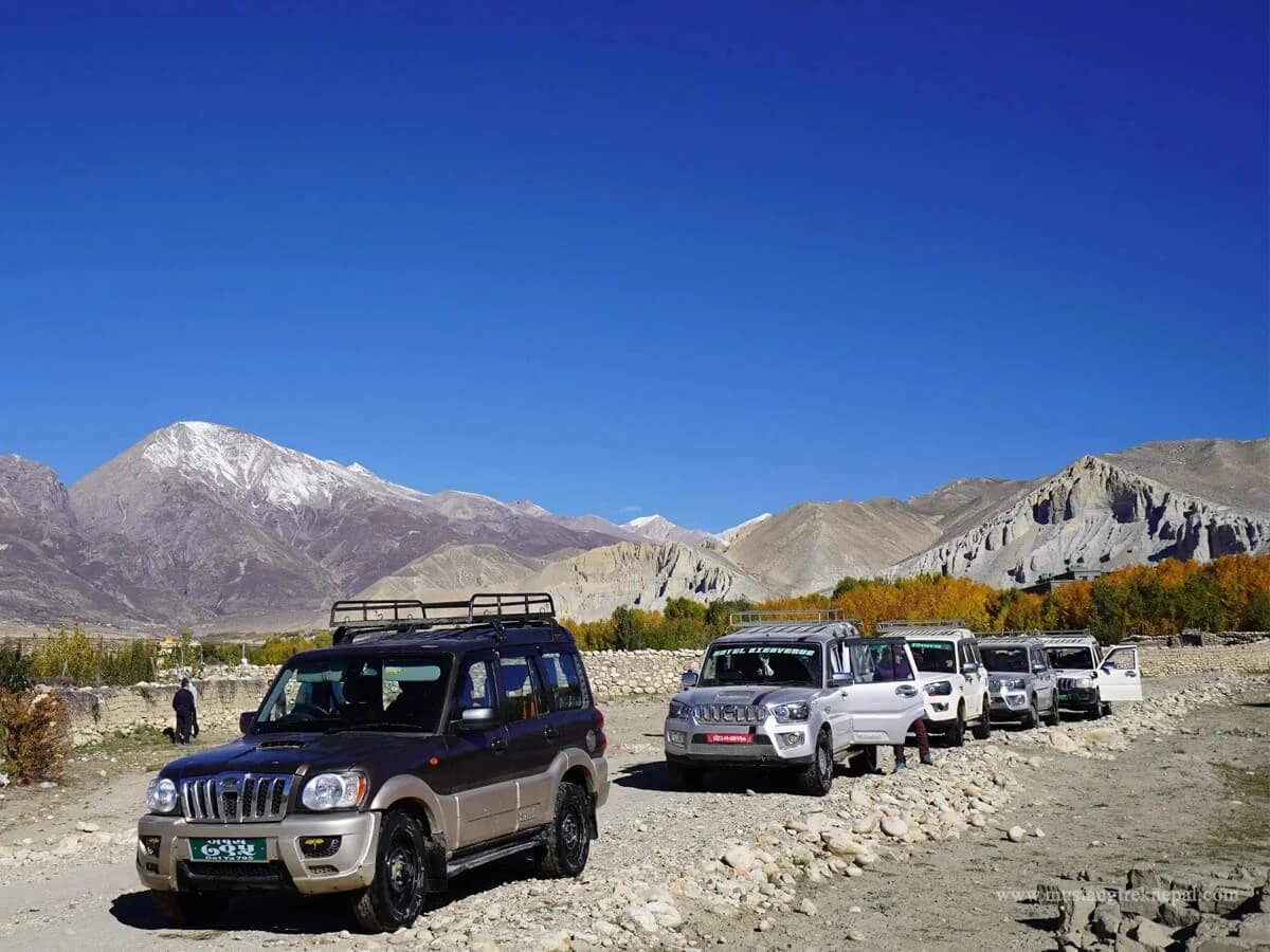 Jeep tour to Mustang