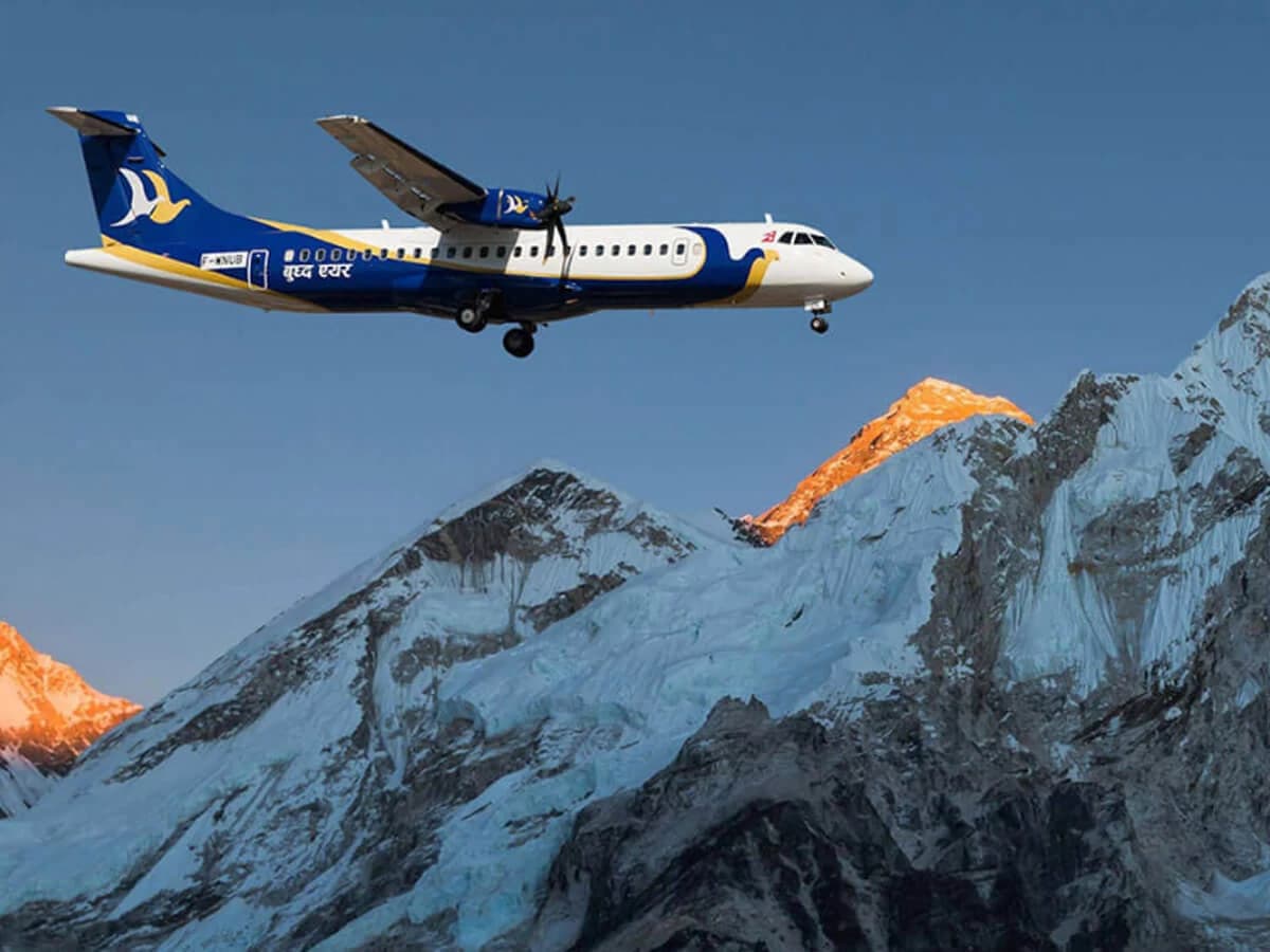 Mountain flight tour