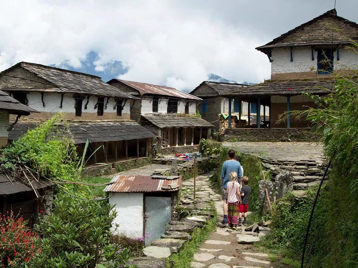 Slate-roofed houses in Landruk