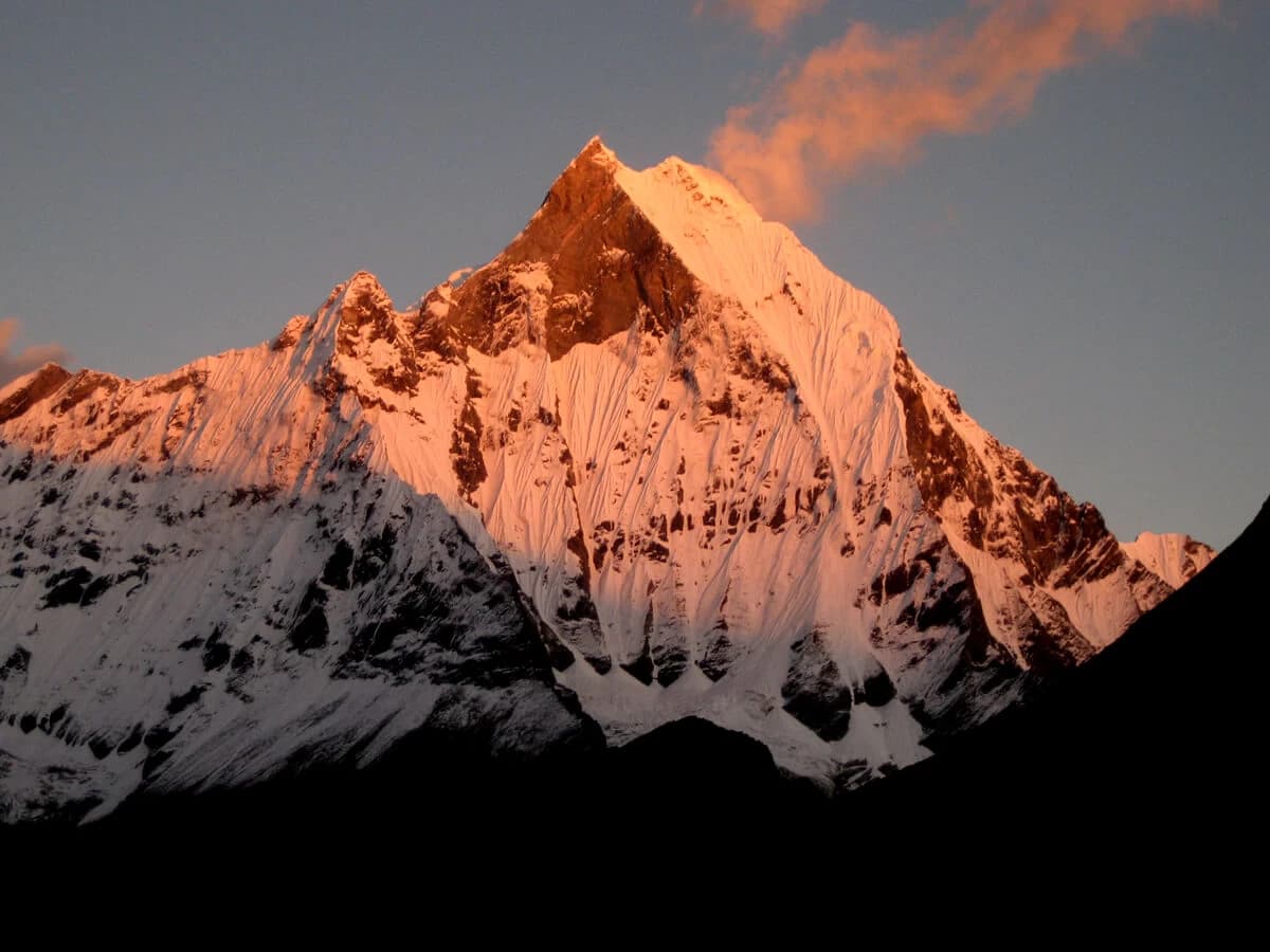 Sunset on fishtail mountain