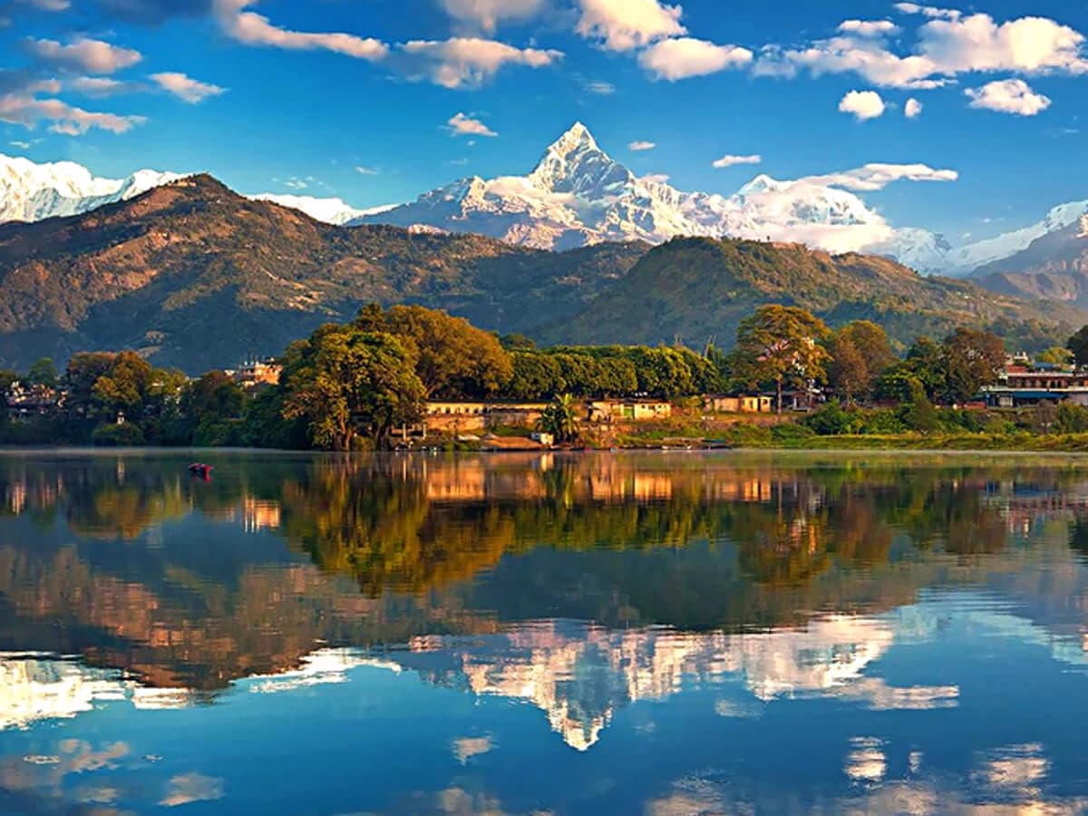 The lake city of Pokhara