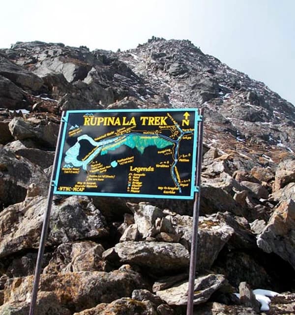 Rupina La Pass Trek with Manaslu Circuit