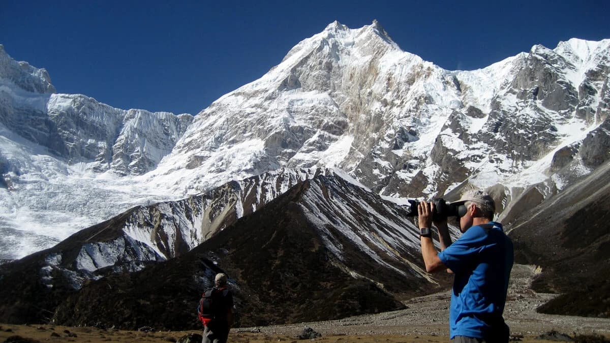Trek to Manaslu Circuit Trek Video