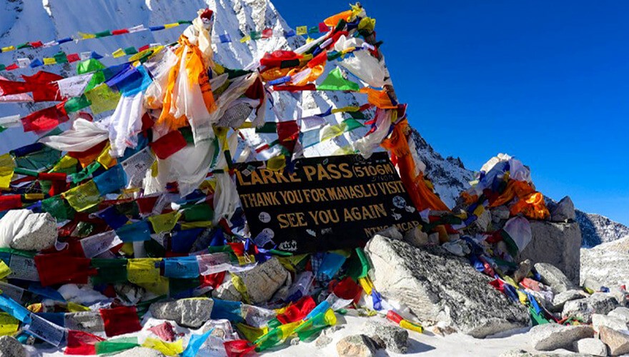 Buddhist Prayers Flags at Larke Pass